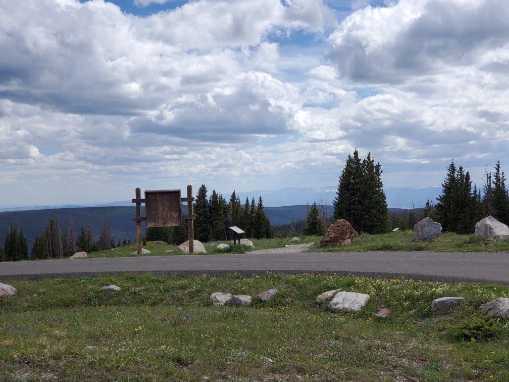 Miner's Cabin Trail-Centennial必去景点