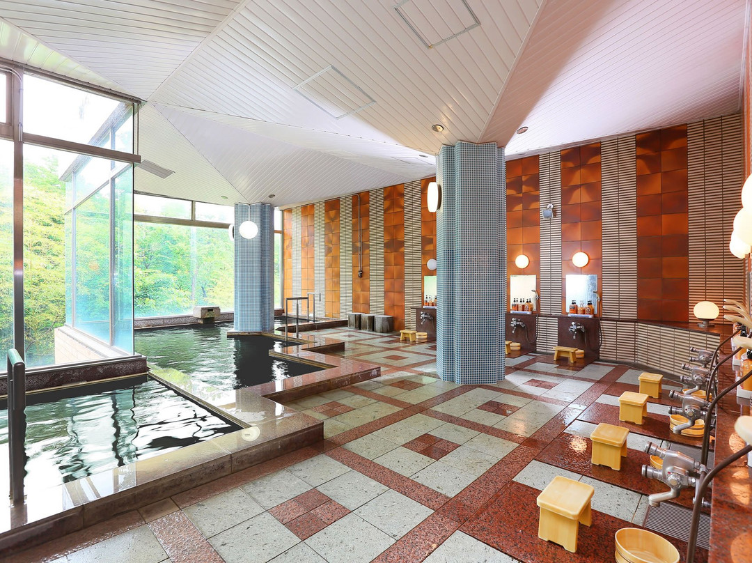 那须费罗拉雄酒店主图