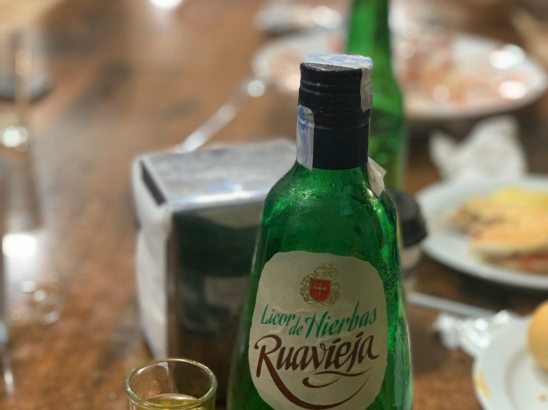 Palma Del Rio酒店住宿-Hostal El Volante