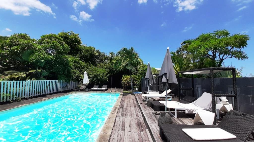 百丽别墅旅馆主图