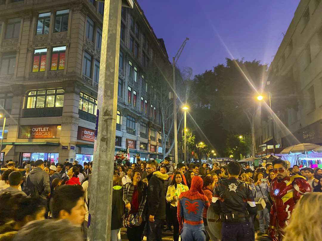 Francisco I. Madero Avenue-墨西哥城必去景点