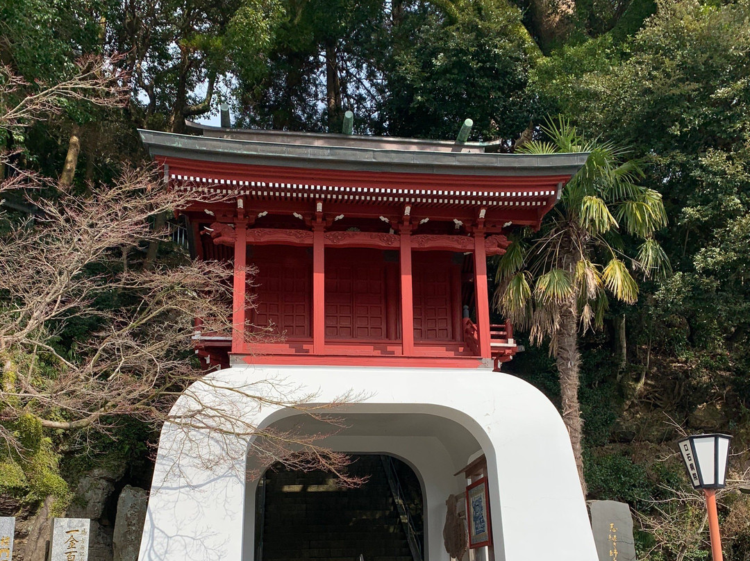 Imari Shrine景点图片