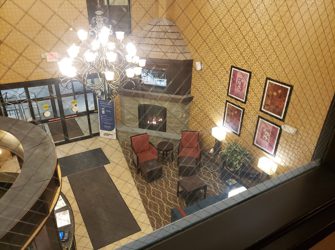 Comfort Inn & Suites主图