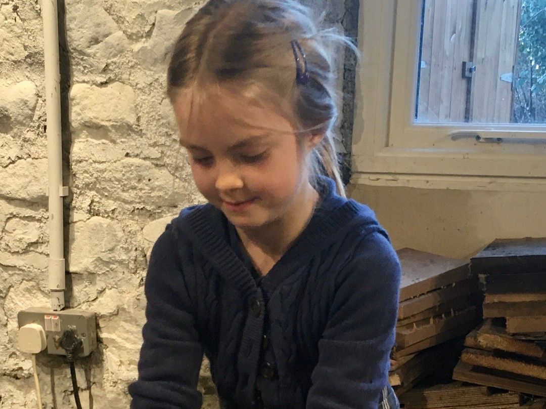 Alex Allpress Pottery School景点图片