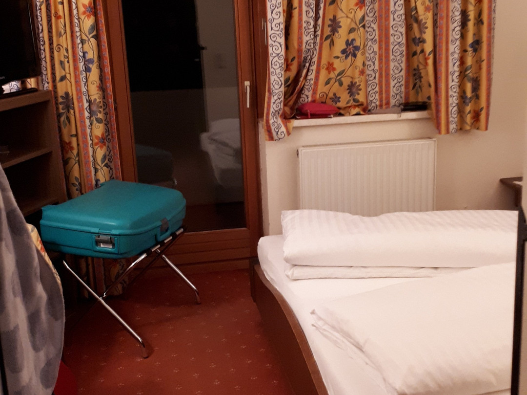 麦斯米兰酒店主图