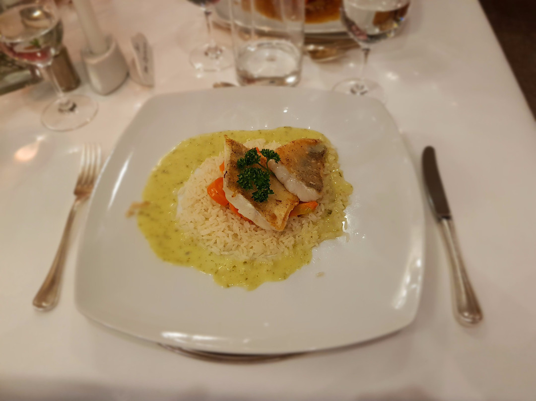 塞雷斯酒店主图