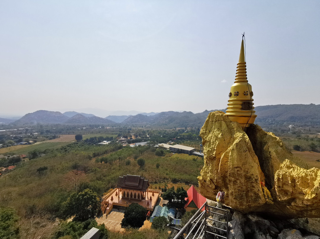 Wat Thewarup Songtham景点图片
