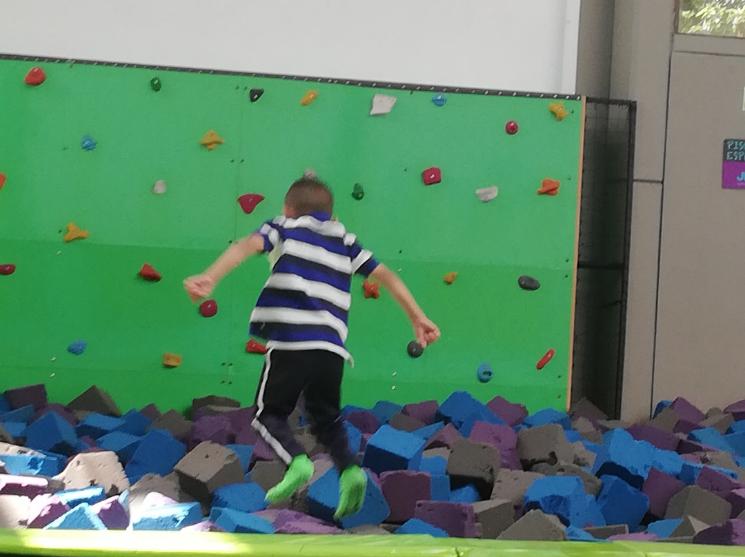 Jumpers Trampoline Park-波哥大必去景点