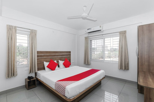 The Red Lotus Premium主图