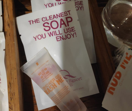 普瓦瑞度假酒店主图