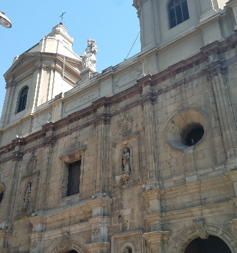 Iglesia de Santo Domingo-圣地亚哥必去景点