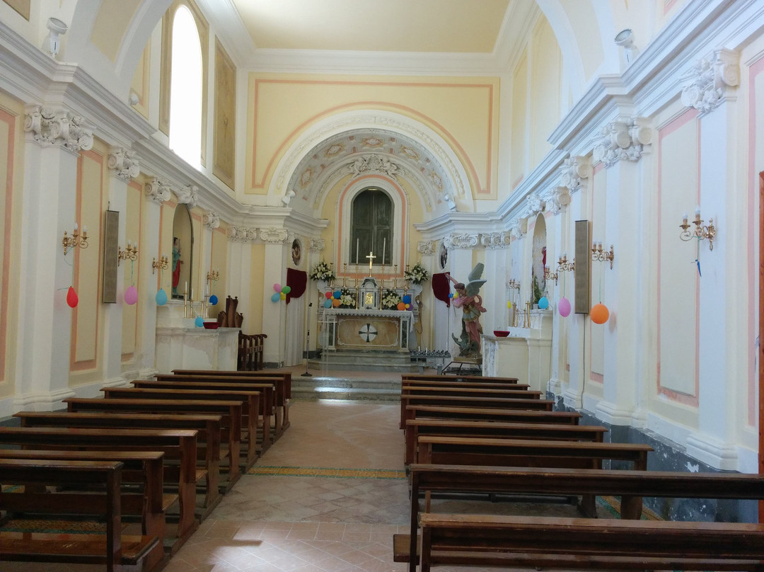 Santuario San Michele di Mezzo景点图片
