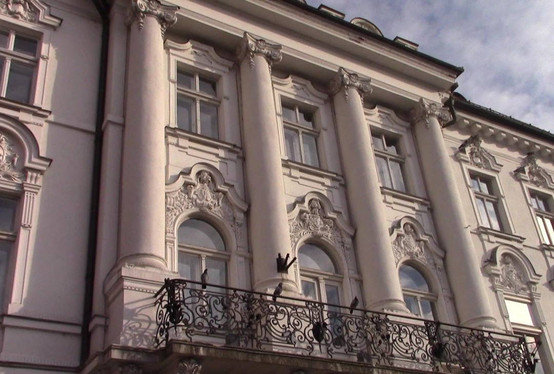 Ljubljana Central Pharmacy Building-卢布尔雅那必去景点