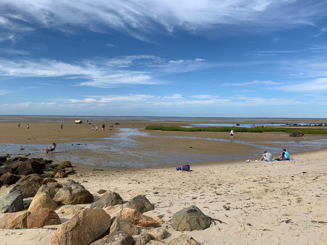 Breakwater Beach景点图片