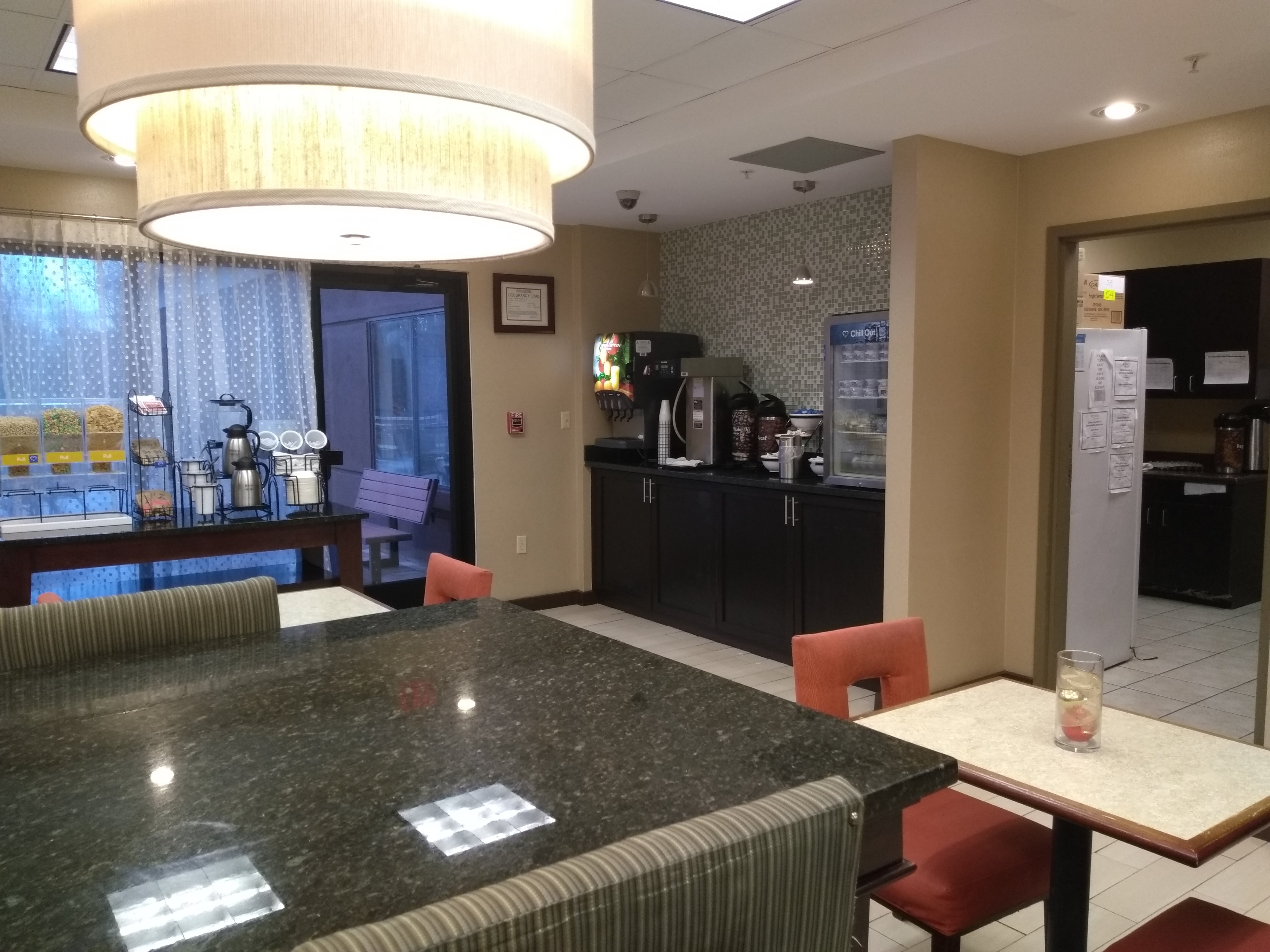 匡蒂科康福特茵酒店-餐饮