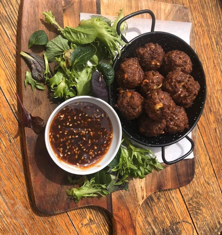 Commercial Hotel主图