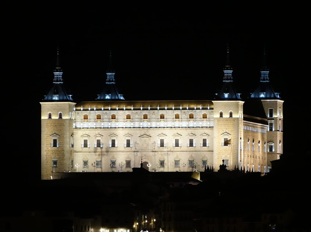 欧洲之星酒店主图