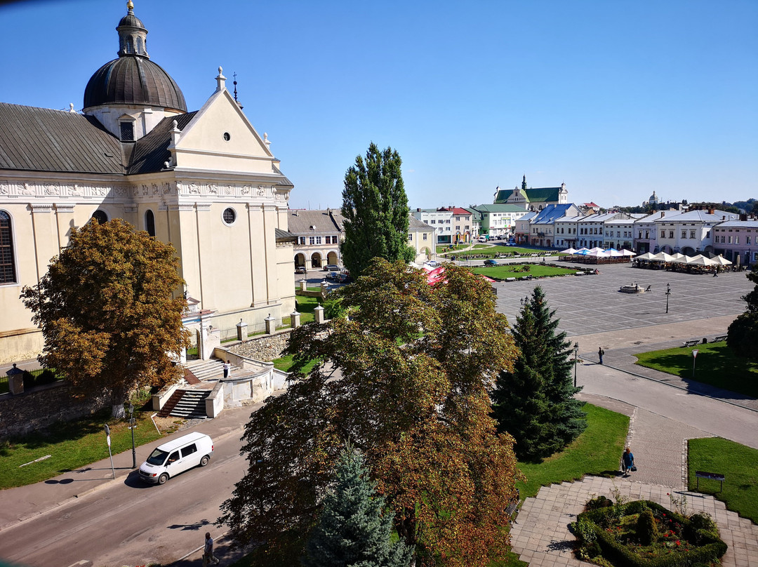Vicheva Square-Zhovkva必去景点