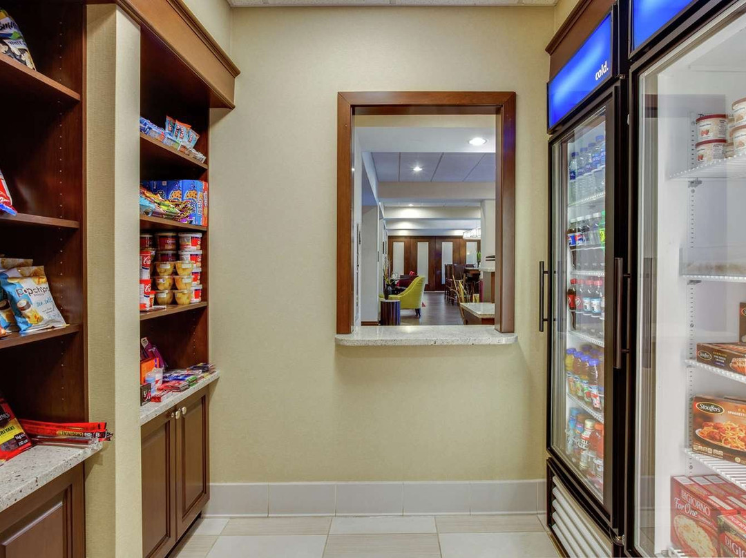 Hampton Inn Ozark主图