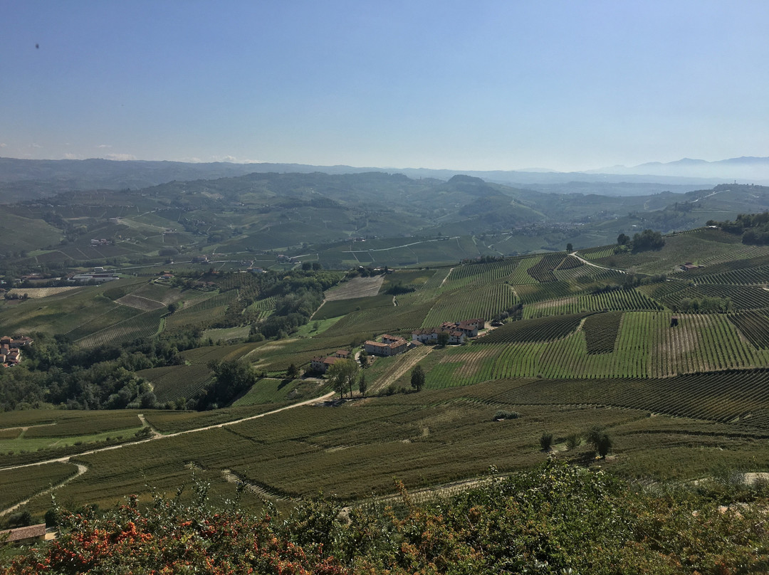 Piedmont Bike Hotel Lo Scoiattolo主图