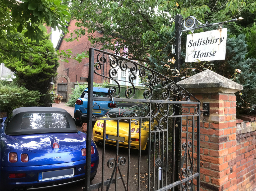 Salisbury House主图