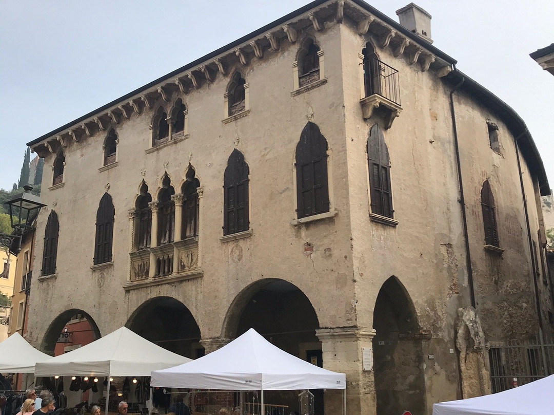 Palazzo Cavalli di Soave景点图片