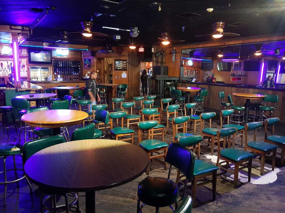 Hahira旅游景点-Arlyn's