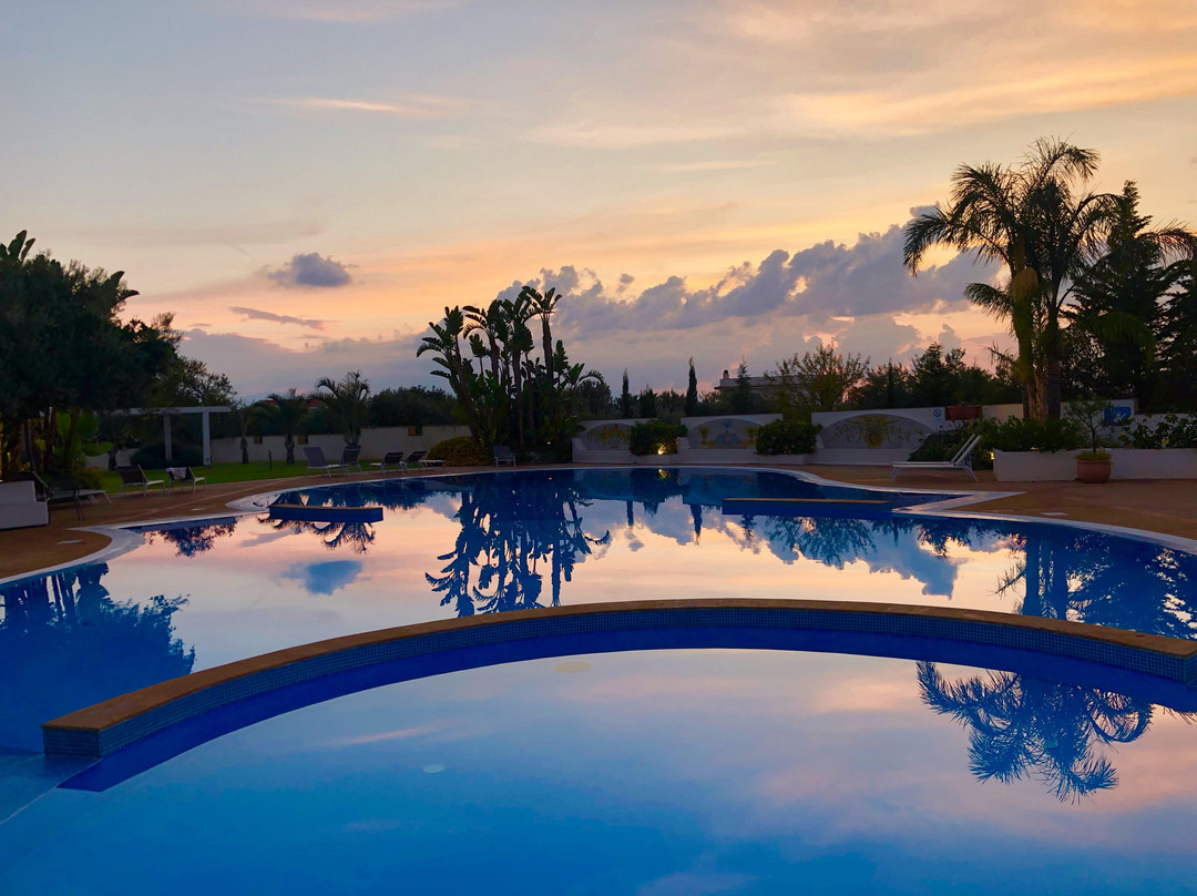 斯皮纳里酒店主图