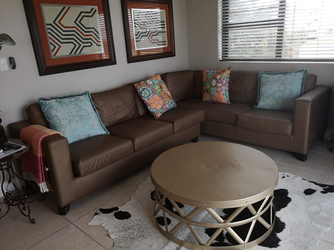 On the Beach Guesthouse & Suites主图