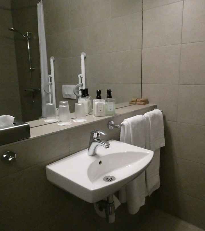 Gistihúsið - Lake Hotel Egilsstaðir主图