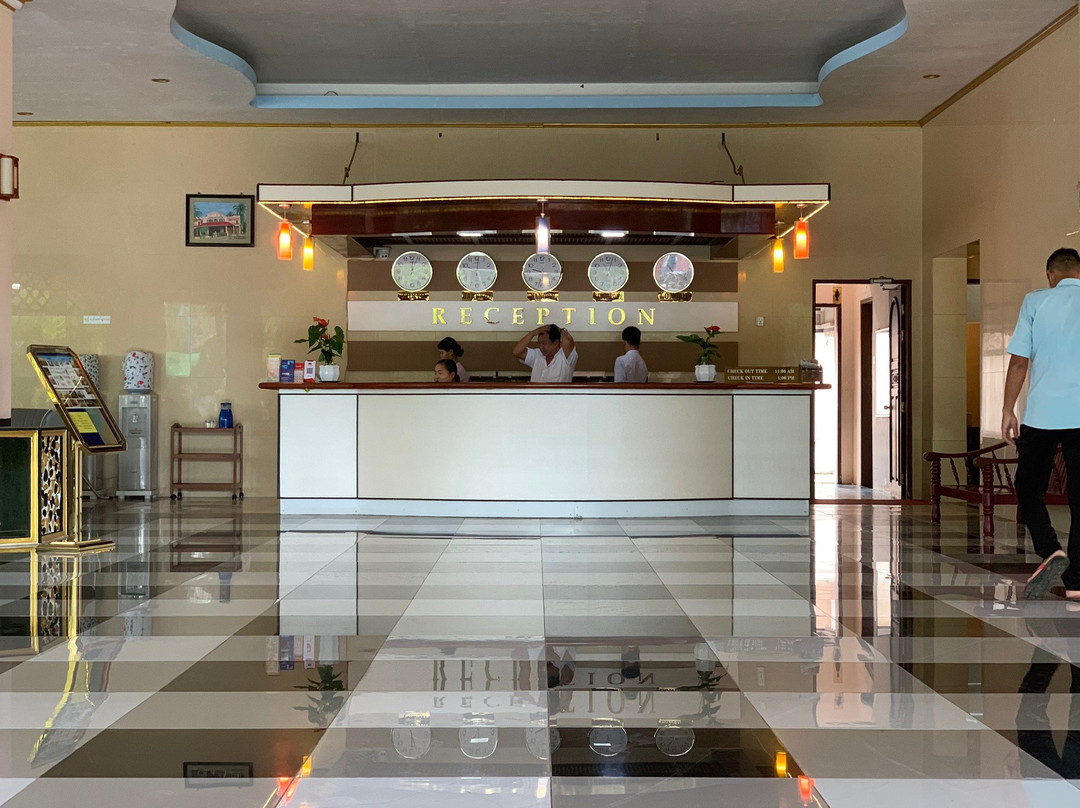 Golden Beach Resort Hotel主图