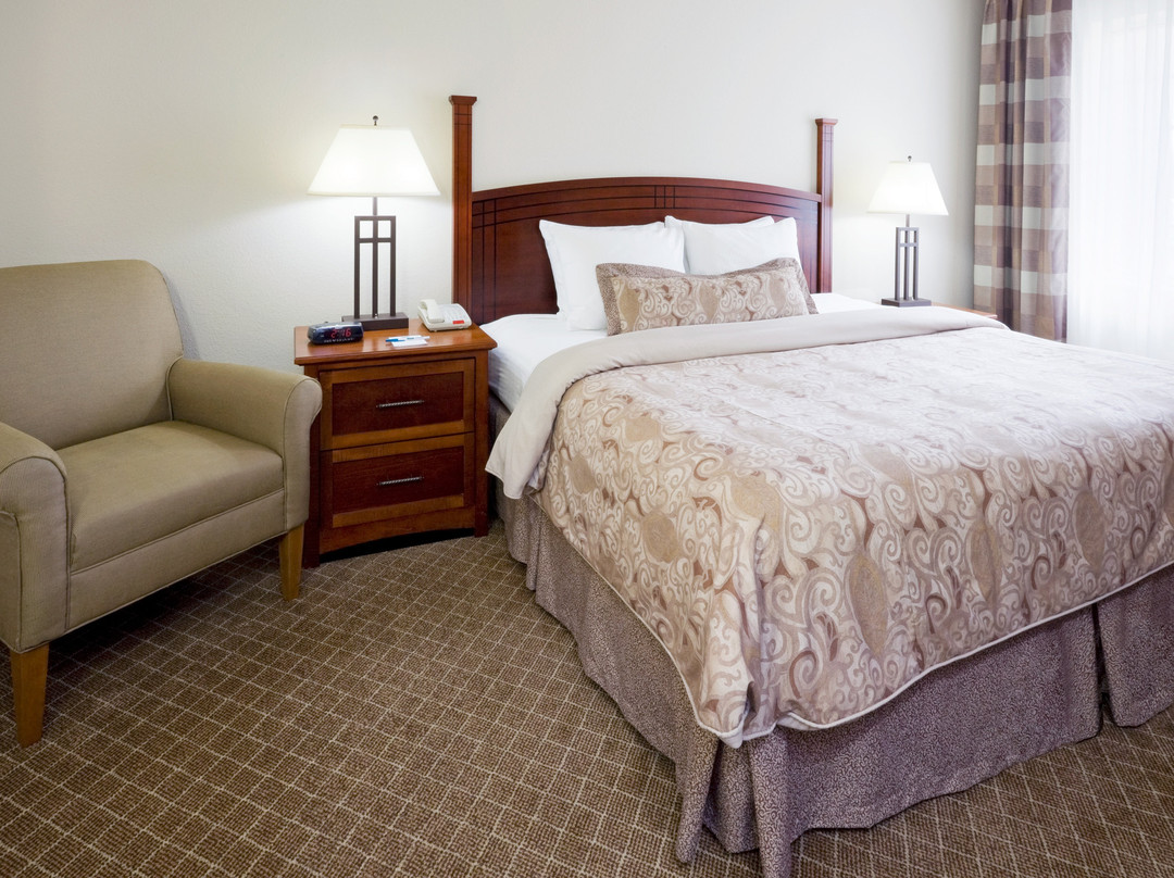 Staybridge Suites Cranbury-South Brunswick by IHG主图