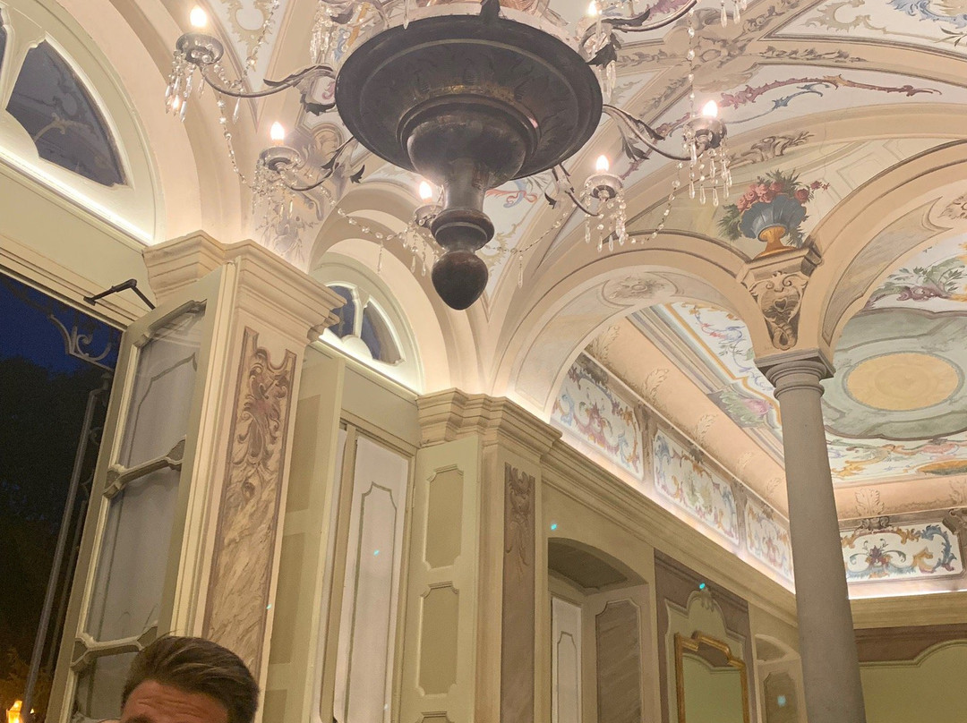 Palazzo Municipale-罗瓦托必去景点