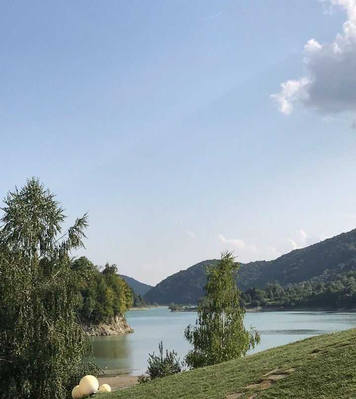 彭逊阿特拉朵塔纳旅馆主图