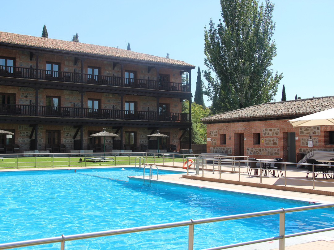 帕拉多托莱多酒店主图