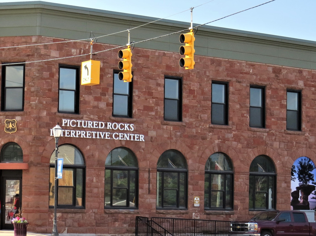 Pictured Rocks Interpretive Center-缪尼辛必去景点