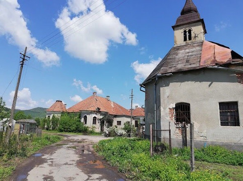 Castelul Josika-Surduc必去景点