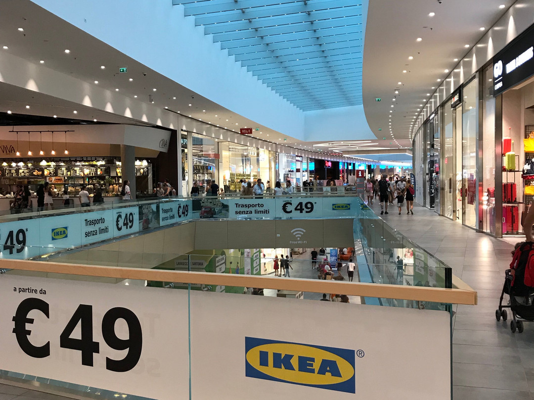 ELNÒS Shopping景点图片
