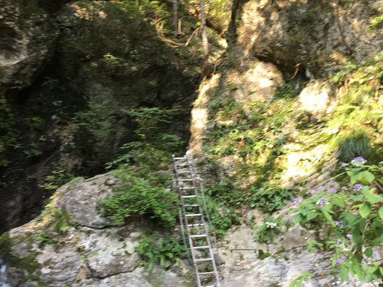 Kanotoiwa-桧原村必去景点