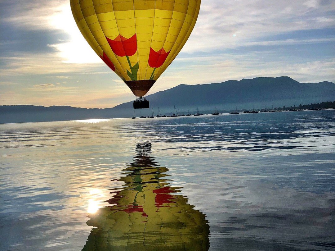 太浩湖热气球之旅景点图片