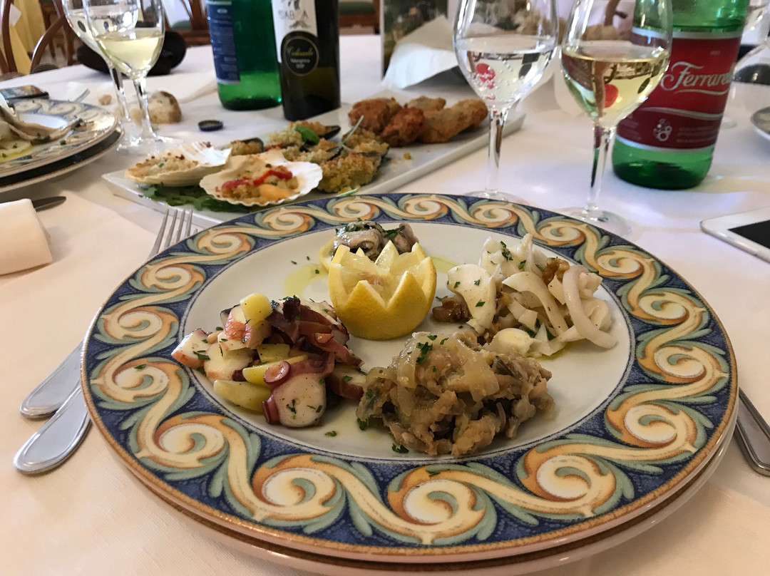 拉皮亚娜酒店主图