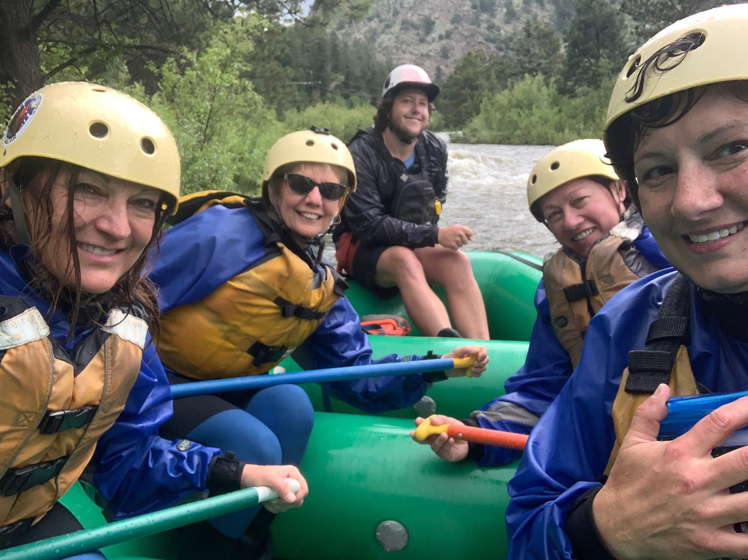 Adventures in Whitewater-Dumont必去景点