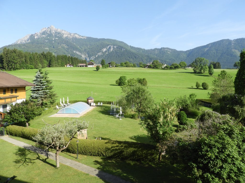 Landhotel Haeuserl im Wald主图