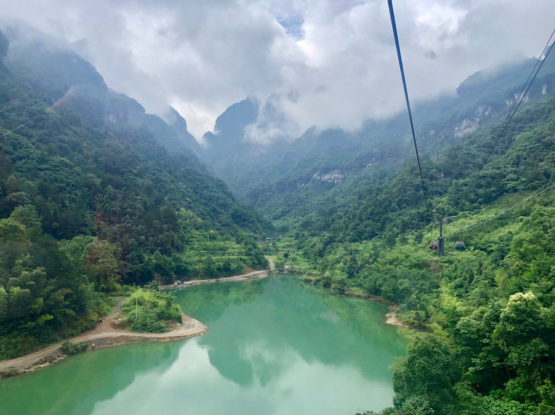 张家界天门山景点图片