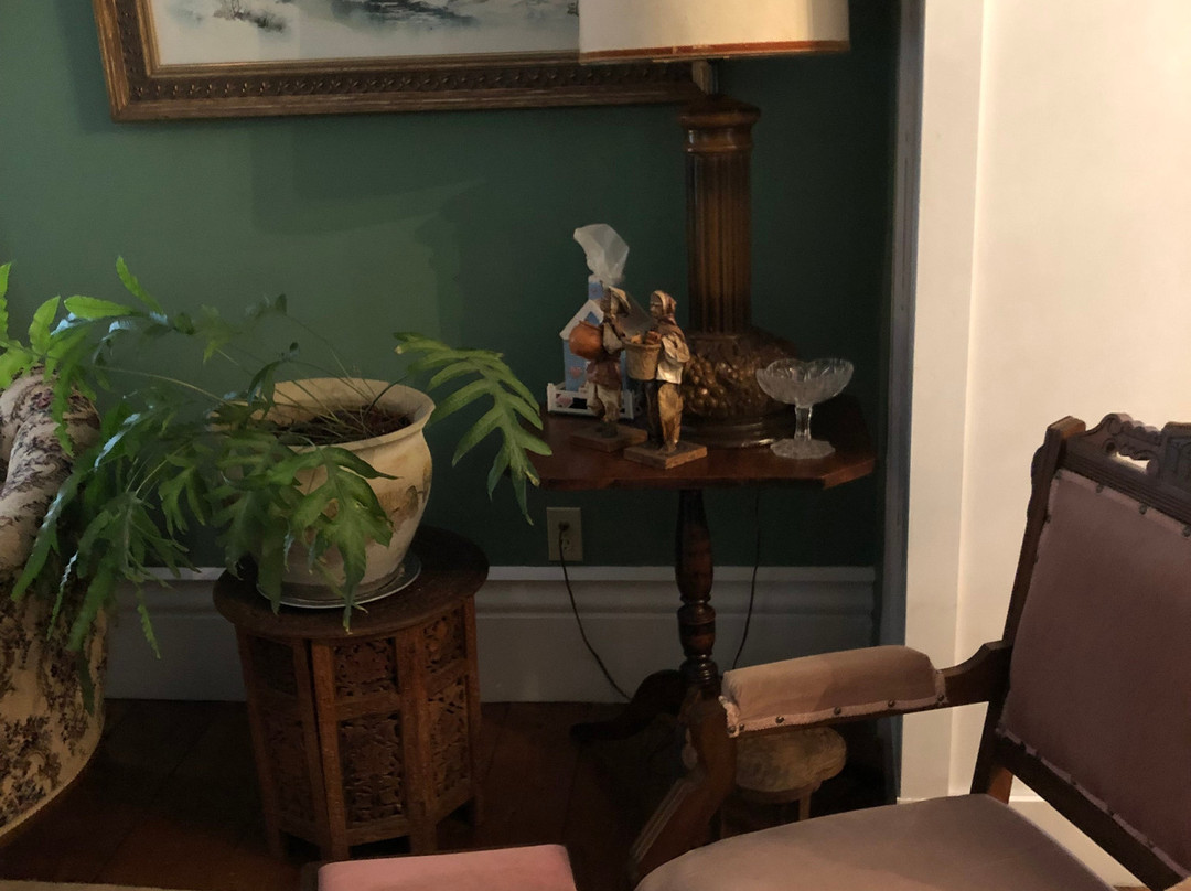 Peck Colonial House B&B主图