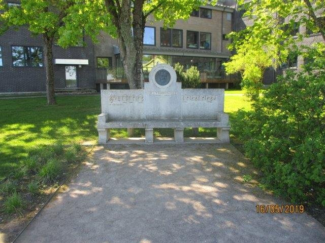 Tchaikovsky's Bench-哈普萨鲁必去景点