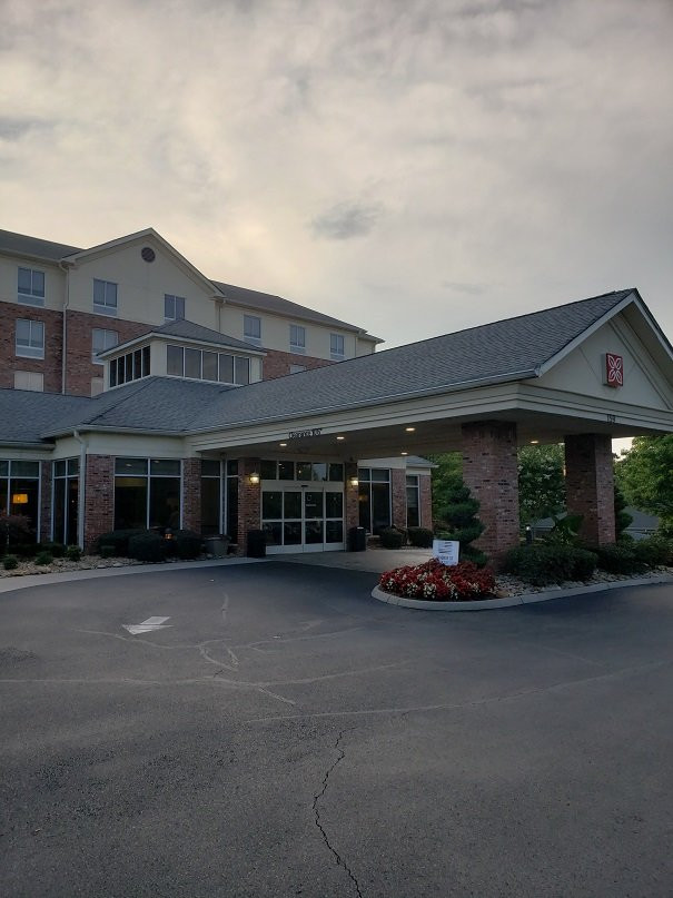 摩尔斯维尔/夏洛特希尔顿花园酒店主图