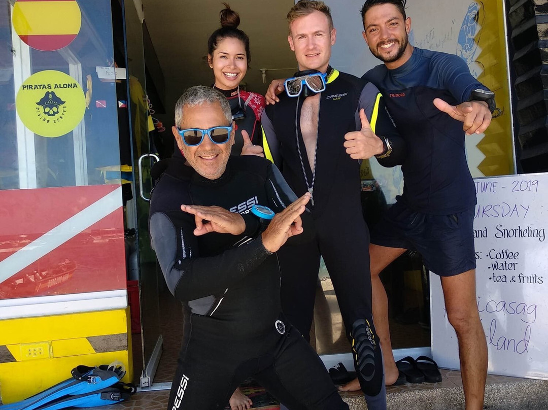 阿罗娜海盗潜水中心-塔拉瓦环礁必去景点