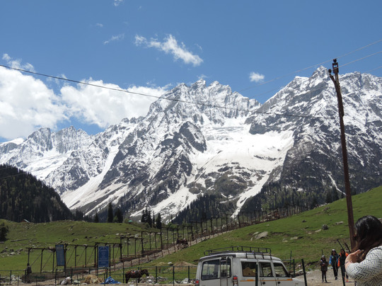 F.B.Tour & Travels-斯利那加必去景点