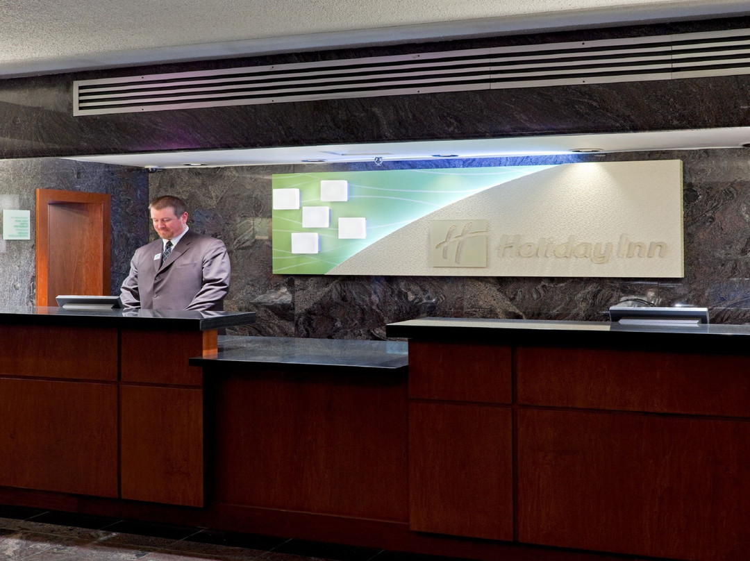 奥克维尔中心假日酒店主图